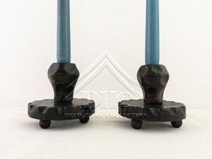 Grand bougeoir décoratif antique en fer forgé forgé avec volutes en métal artisanales exquises pour des intérieurs intemporels - Product Image 4