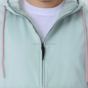 2023 nueva chaqueta cortavientos de tendencia para hombre y mujer, abrigo de invierno con capucha, logotipo bordado personalizado, cremallera de talla grande, estampado de gran tamaño - Product Image 5