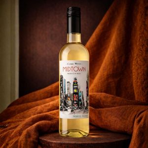 Midtown - Vino Blanco Seco Airen Macabeo 11% ABV Vino Blanco Español Fresco 750ml - Product Image 2