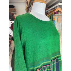 Robe en laine NILGIRI 02 – Style décontracté bohème, coupe trapèze, mode hiver, couleurs contrastées, boutons décoratifs ajourés, naturel et charmant - Product Image 3