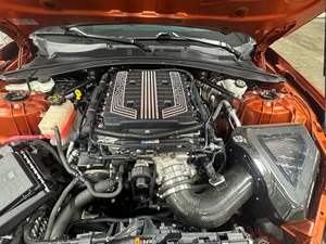 Coupé Camaro ZL1 2023, V8 suralimenté, contrôle de la suspension magnétique, orange vif métallisé - Product Image 6