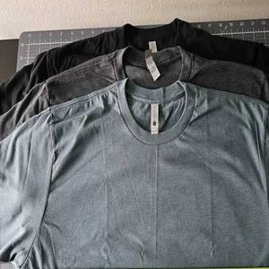 Camiseta de algodón-Royal | 3600 Logotipo personalizado Camisetas de manga corta Fabricante Next Level Apparel Adult Tri-Blend Tee - Product Image 2