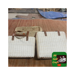 Sac fourre-tout en rotin à la mode sac en jonc de mer fait à la main sac en jacinthe d'eau avec forme élégante personnalisée parfaite pour les vêtements de plage - Product Image 6