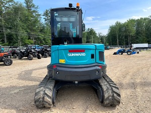 Miniexcavadora Sunward SWE60UF, la Más Vendida, con Cola Ultracorta, Motor Diésel, Compacta, con Sistema Hidráulico Auxiliar - Product Image 6
