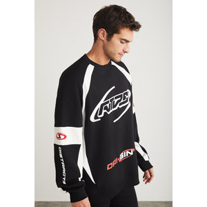 Sweat-shirt à col rond pour homme GRIMELANGE Breez en coton biologique surdimensionné avec détails imprimés sportifs - Product Image 2