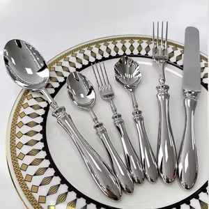 Cubiertos de Acero con Diseño Moderno en Blanco y Negro, Duraderos, Ideales para Bodas, Eventos Corporativos y Cenas en Casa - Product Image 2