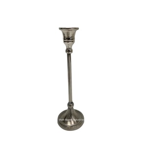 Bougeoir conique en métal fait à la main dessus de table décoratif pour la maison design élégant bougie conique multicolore - Product Image 6