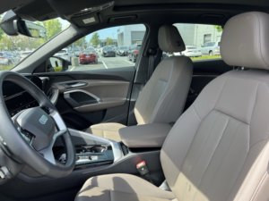 รถยนต์มือสองสภาพดี ปี 2025 ออดี้ คิว5 พรีเมียม - Product Image 4