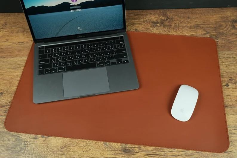 สีน้ำตาล