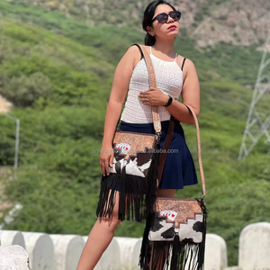 Nuevo hecho a mano occidental elegante pelo en cuero de vaca con flecos monedero Boho único baraja de cartas jugador vaquera bandolera - Product Image 3