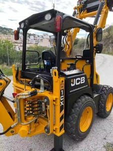 รถตักล้อยางขนาดเล็ก JCB 3 ตัน พร้อมบุ้งกี๋หน้าและหลัง แบบล้อ สำหรับงานดิน - Product Image 3