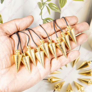 Péndulos de latón dorado al por mayor con conos de piedras preciosas pulidas para decoración y meditación - Product Image 2