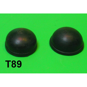 Par de tapas de goma para la barra de torsión de la suspensión trasera para Lambretta D + LD (Se venden en pareja) - Product Image 1