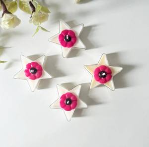 Designer scented <b>candle</b> for modern home decor and luxury gift collection - Product Image 1