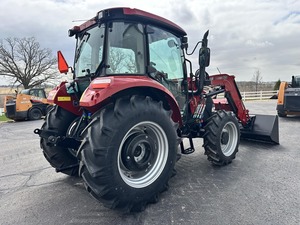 Tracteur Case IH Farmall 65C 2025 avec pompe moteur et boîte de vitesses, composants essentiels inclus, disponible à la vente - Product Image 5