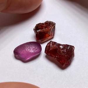 Piedra Preciosa Suelta de Granate Rojo Natural Ojo de Gato, Forma de Corazón, 8mm, Pulida, Mineral de Alta Calidad - Product Image 2