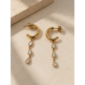 Pendientes de Aro con Diseño de Cascada de Lágrimas - Pendientes de Moda - Product Image 3
