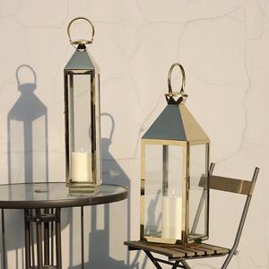 Bougeoirs pilier en acier inoxydable plaqué or de luxe modernes faits à la main A.K Artisanat Vintage Décoration de maison de Noël et de mariage - Product Image 1