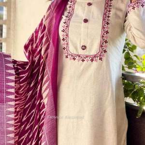 Qualité d'exportation indienne belle robe dernière Khadi coton Kurti pantalon & Dupatta avec travail de broderie large exportateur et fournisseur - Product Image 4