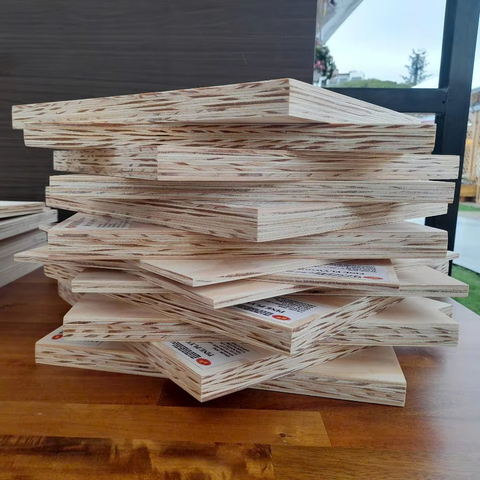 Eco-Friendly 9mm Pine Plywood First Class Faced Shuttering Water/Fire Resistant Double-Sided Decoration for Furniture Interior