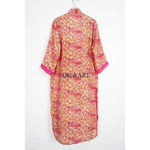 Nouveauté Robe de chambre en soie élégante et luxueuse pour femmes Motif de Noël Robe de plage pour vêtements de nuit Bain Demoiselles d'honneur - Product Image 5