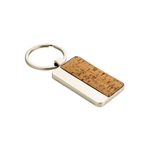 Portachiavi Personalizzati in Metallo e Sughero, Moschettoni Promozionali Personalizzabili - Product Image 1