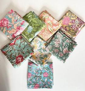 Vente en gros Ensemble de serviettes en coton mélangé fait à la main pour tous les jours et pour mariage Assortiment de motifs festonnés brodés pour la maison - Product Image 3