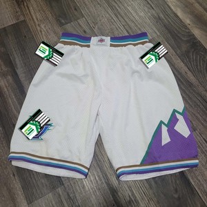 Shorts de streetwear vintage de qualité supérieure pour hommes, shorts de basket-ball rétro personnalisés à sublimation, shorts unis à double maille pour femmes - Product Image 2