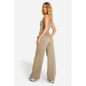 Conjunto de Ropa Deportiva de Dos Piezas para Mujer al por Mayor, Chándales Personalizados Hechos en Pakistán, Atuendo Deportivo y Casual Asequible - Product Image 2