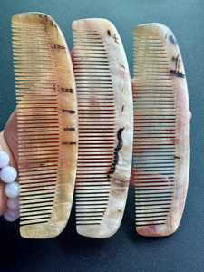 Peine para el Cuidado del Cabello de Cuerno Natural Hecho a Mano CRAFT EXIM con Grabado a Mano para el Cuidado Diario y un Cabello Suave - Product Image 5