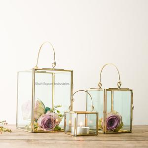 Lanterne à bougie en verre décorative fantaisie Lanterne à bougie de table de mariage en laiton et verre de luxe avec poignée en métal - Product Image 6