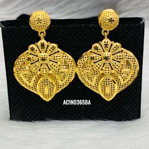 ชุดสร้อยคอโซ่ชุบทอง18K สไตล์ล่าสุดสำหรับผู้หญิงเครื่องประดับดีไซน์ดอกไม้ที่ทันสมัย - Product Image 2