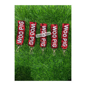 Woo Pig Sequin Bracelet artisanal Paillettes réversibles pour les fans de Razorback-Design et taille personnalisables de haute qualité - Product Image 1