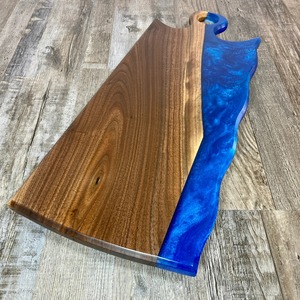 Fourniture d'usine Planche à découper en bambou avec accent en résine de bois Style nautique Décoration de la maison Prix de gros Inde Aaliyan Impex - Product Image 2