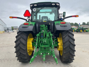 Tractor Agrícola MAVERICK 2025 6R 175 HP Verde 4WD con Tracción en las Cuatro Ruedas, Alta Productividad, Motor de Transmisión por Engranajes, Garantía de 5+ Años - Product Image 5