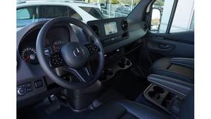 Offres Spéciales 2020 Sprinter Crew Van 2500 Toit Haut 170'' V6 RWD Véhicules d'Occasion Premium en Promotion Saisonnière - Product Image 3