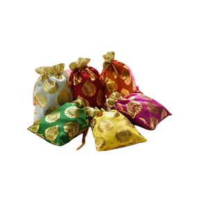 กระเป๋าถือผ้ากำมะหยี่สีพิเศษสำหรับงานแต่งงานฮาลดิมีห์อีดดิวาลีของขวัญกระเป๋าบรรจุภัณฑ์ - Product Image 3