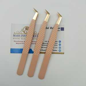 Pince à épiler d'extension de cils à 65 degrés de couleur beige à pointe dorée - Product Image 2