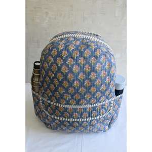 Sac à dos mini en coton matelassé bohème élégant, léger, imprimé à la main en Inde, motif floral, fermeture éclair, unisexe, pour les voyages et l'école - Product Image 4