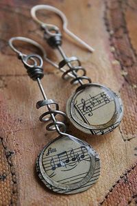 2024สินค้ามาใหม่สร้อยคอแบบใสแนวสตรีทบอยสร้อยแบบไม่สิ้นสุดสไตล์ฮิปฮอปพังค์สำหรับผู้ชายเครื่องประดับที่ทำจากเรซิ่น - Product Image 6