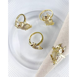 Meilleure vente Ensemble de 4 ronds de serviette décoratifs pour table à dîner en or et motif animal Porte-serviettes en métal créatif - Product Image 2