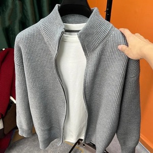 Veste polaire polyvalente à fermeture éclair de couleur unie pour hommes doublée de laine tricotée coupe ajustée automne hiver logo imprimé sur le devant - Product Image 5