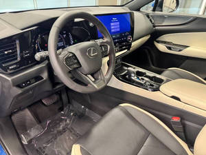 Lexus NX 350 2024 en parfait état - Product Image 3