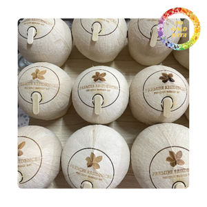 Jeune noix de coco fraîche avec bouchon facile à ouvrir et paille | Approvisionnement en gros à bon prix - Product Image 1