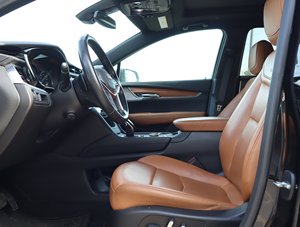 Cadillac XT5 AWD Premium Luxury d'occasion propre 2021 - Product Image 4