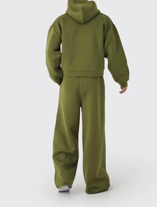 Conjunto Deportivo Personalizado con Capucha, Unisex, de Algodón Orgánico Antibacteriano, Grueso, Holgado, con Cintura Elástica - Product Image 2