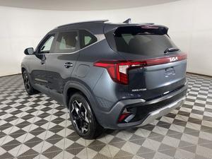 Conçue pour les meilleurs : Kiia Sel tos EX 2024, élégante, spacieuse et bien équipée - Product Image 3