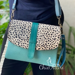 Sac à main en cuir véritable sac à bandoulière multicolore de style attrayant sac à main en cuir recyclé imprimé animal - Product Image 1