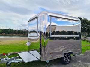 Se vende Food Truck móvil con cocina completa a base de leche - Product Image 2