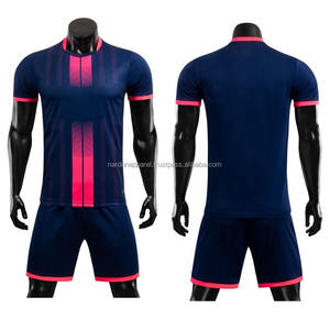 Nardon Apparel Vêtements de Sport Ensemble de Maillots de Football Personnalisés Maillot de Football Vintage Classique Ensemble Complet de Haute Qualité Uniforme de Football pour Hommes - Product Image 1